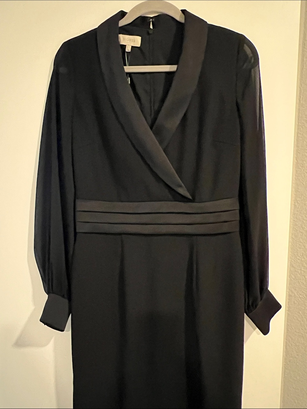 Hobbs London Black Long-Sleeve V-Neck Midi Dress with Pleated Waist Size 6